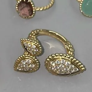 Open Three-Pear Ring — Pavé Yellow Gold