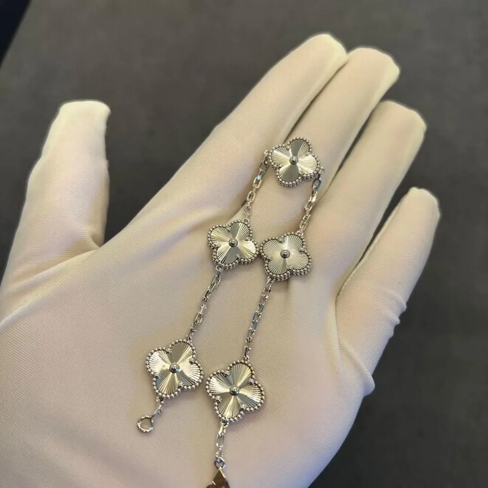 Lucky Spring Bracelet