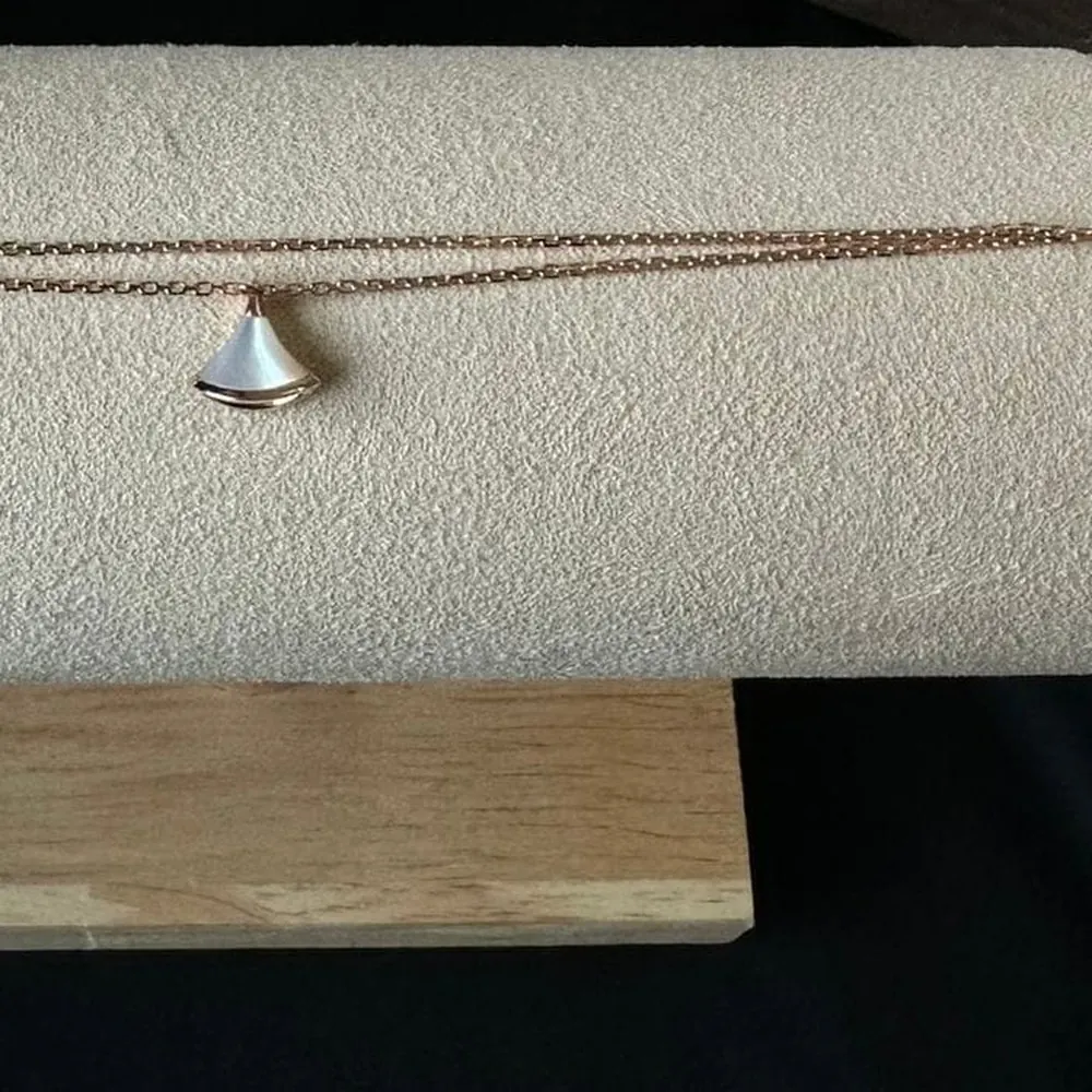 Mini Fan Bracelet — Mother of Pearl, Rose Gold