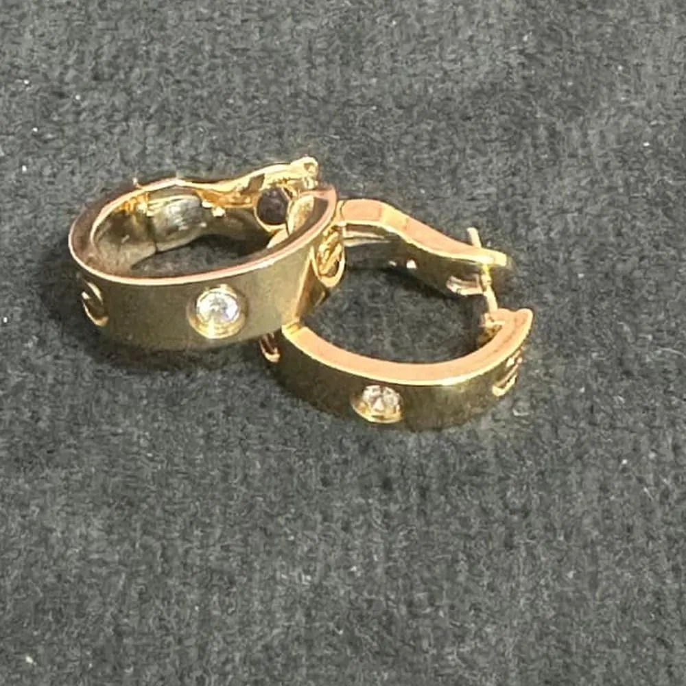 Screw Hoop Earrings — Yellow Gold — view 1 of 3