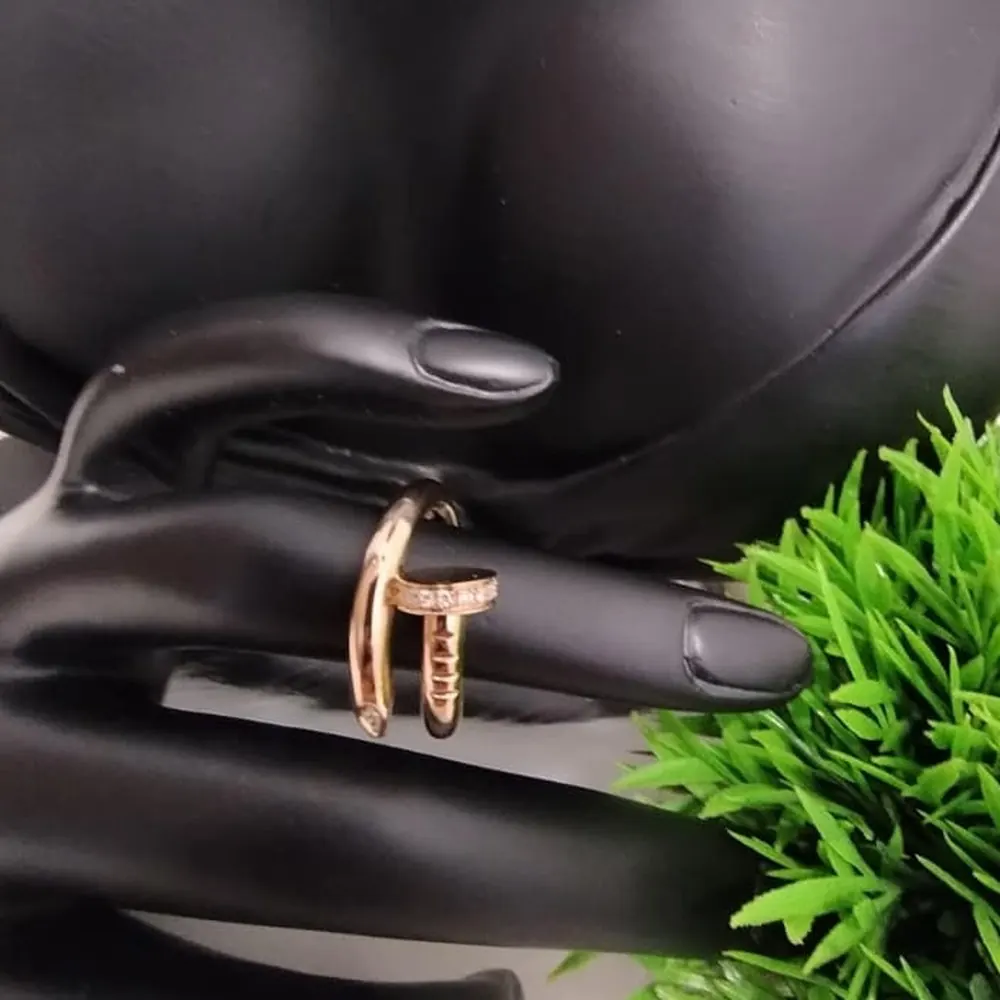 Nail Ring — Rose Gold, Pavé Head
