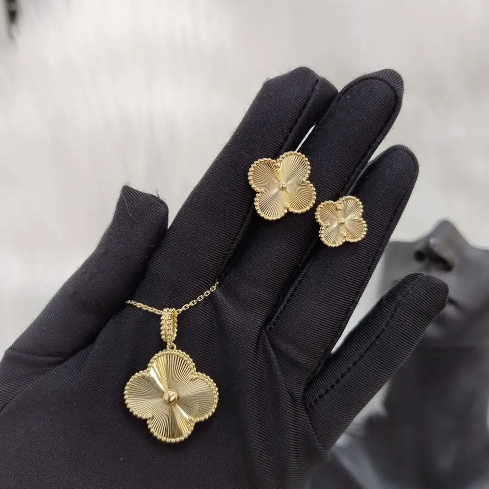 Clover Stud Earrings — Grey Mother of Pearl
