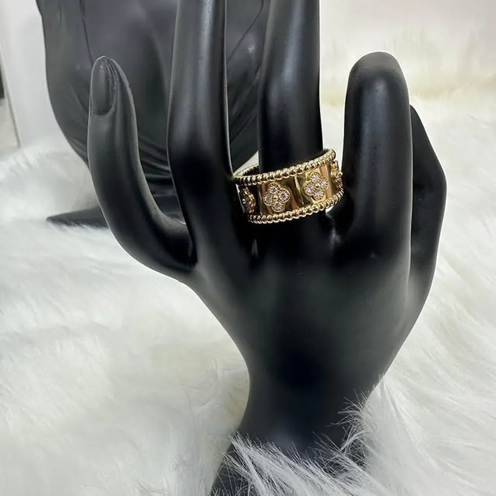 Pavé Band Ring — Gold