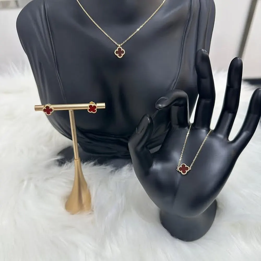 Clover Three-Piece Set — Carnelian